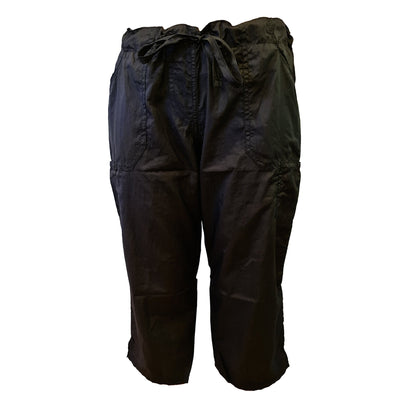 Black drawstring dog grooming capri pants